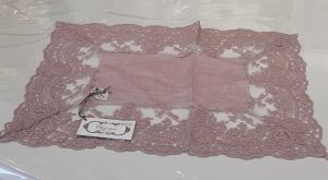 Napperon dentelle corinzio rose antique 25x35cm