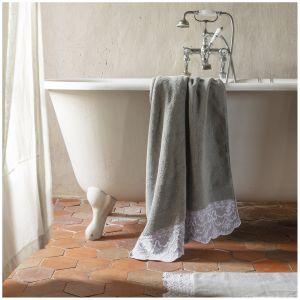 Serviette de bain Dentelle Aquarelle Mathilde M