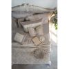 Coussin noeud taupe Blanc Mariclo