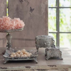 DECORATION BLANC MARICLO